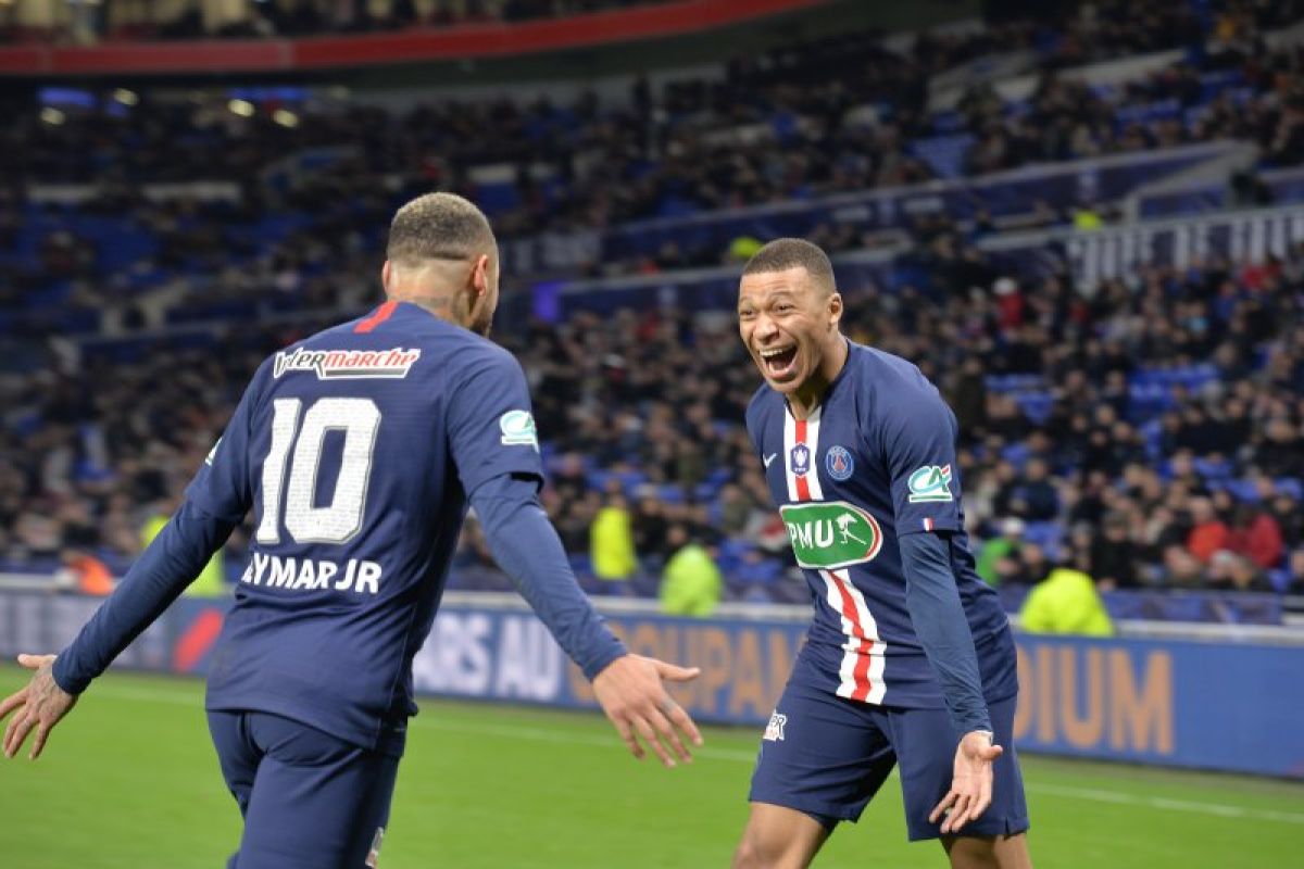 Kylian Mbappe mencetak hattrick bawa PSG final Piala Prancis