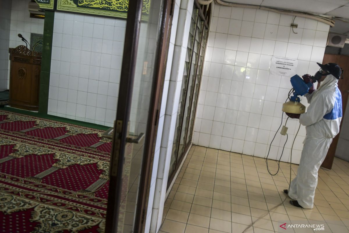 11 masjid di Koja dibersihkan untuk Shalat Idul Adha