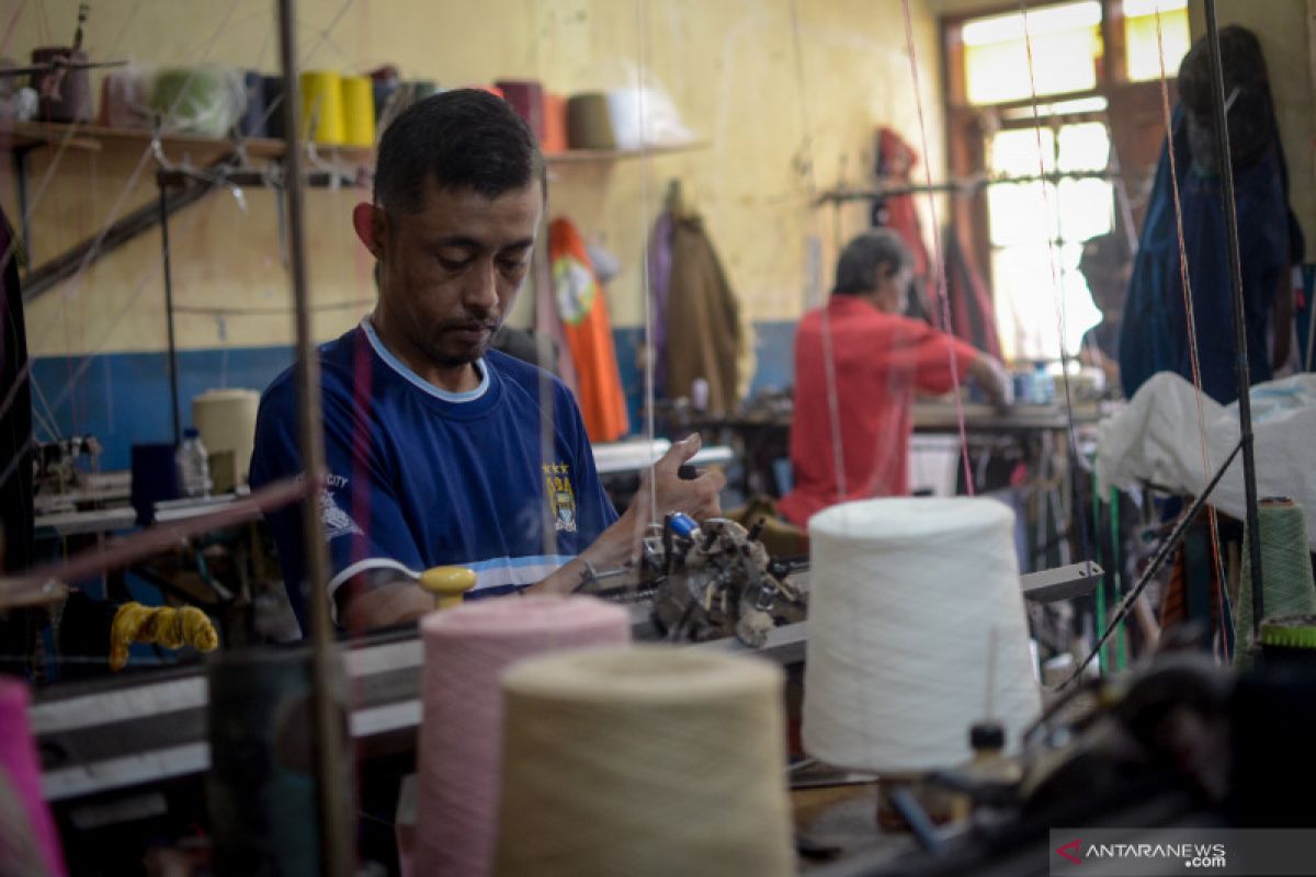 Beroperasi saat PSBB, Kemenperin minta industri kantongi izin