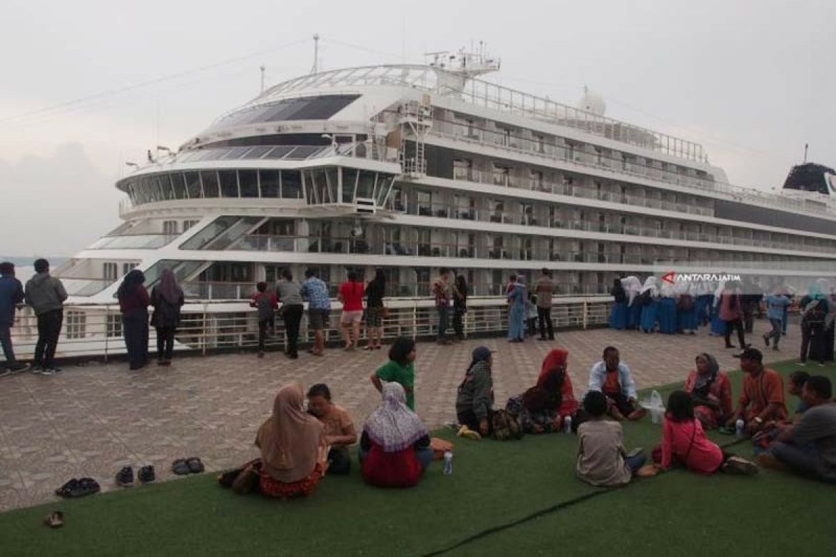 Kapal pesiar MV Viking tidak singgah Surabaya