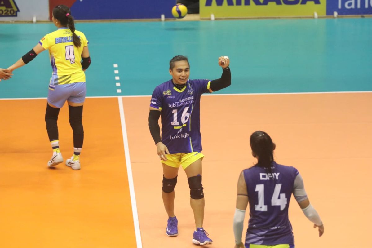 Proliga 2020 - Tim putri BJB bekuk Gresik Petrokimia 3-0