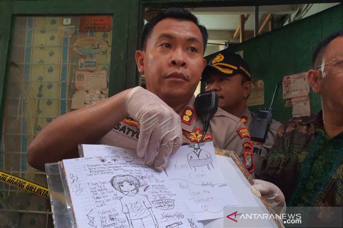 Polisi olah TKP remaja bunuh tetangganya di Sawah Besar