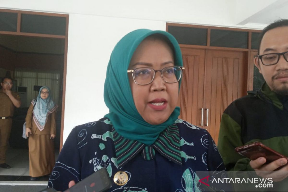 Irianto resmi tersangka suap, Bupati Bogor tarik bantuan hukum