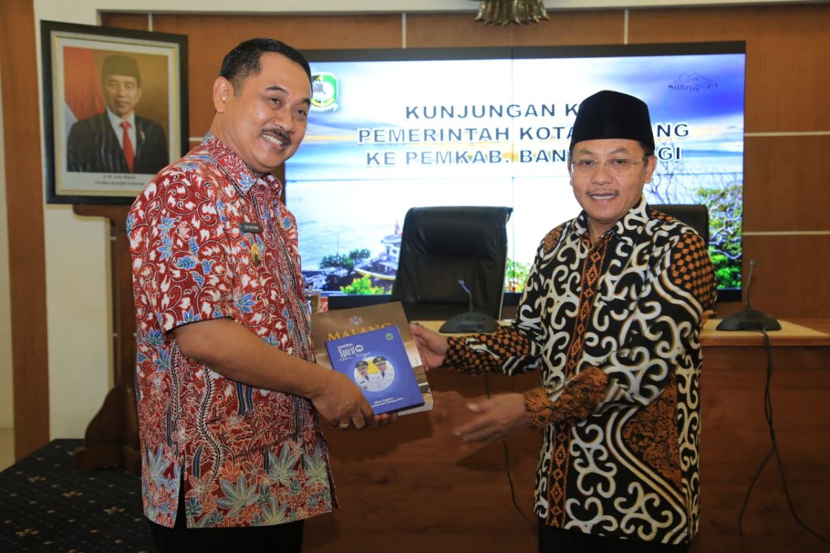 Wali Kota Malang belajar program Smart Kampung ke Banyuwangi