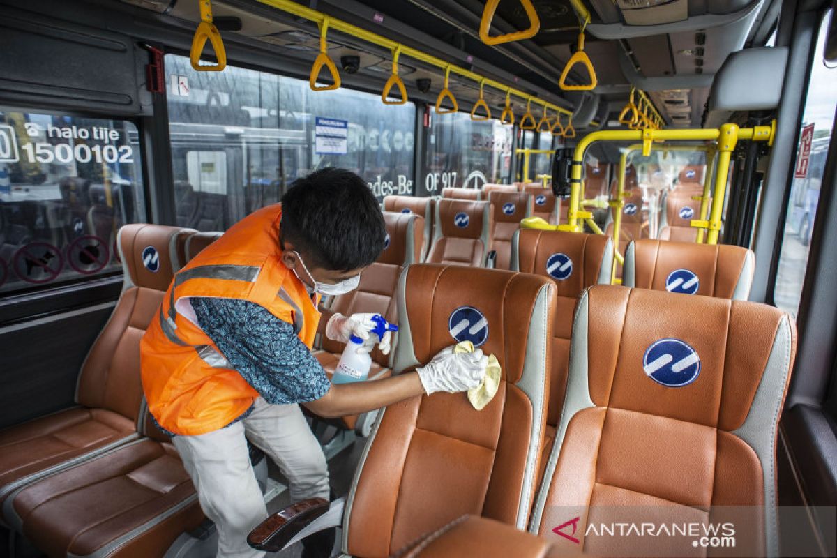 Antisipasi penyebaran COVID-19, TransJakarta perketat rute layanan