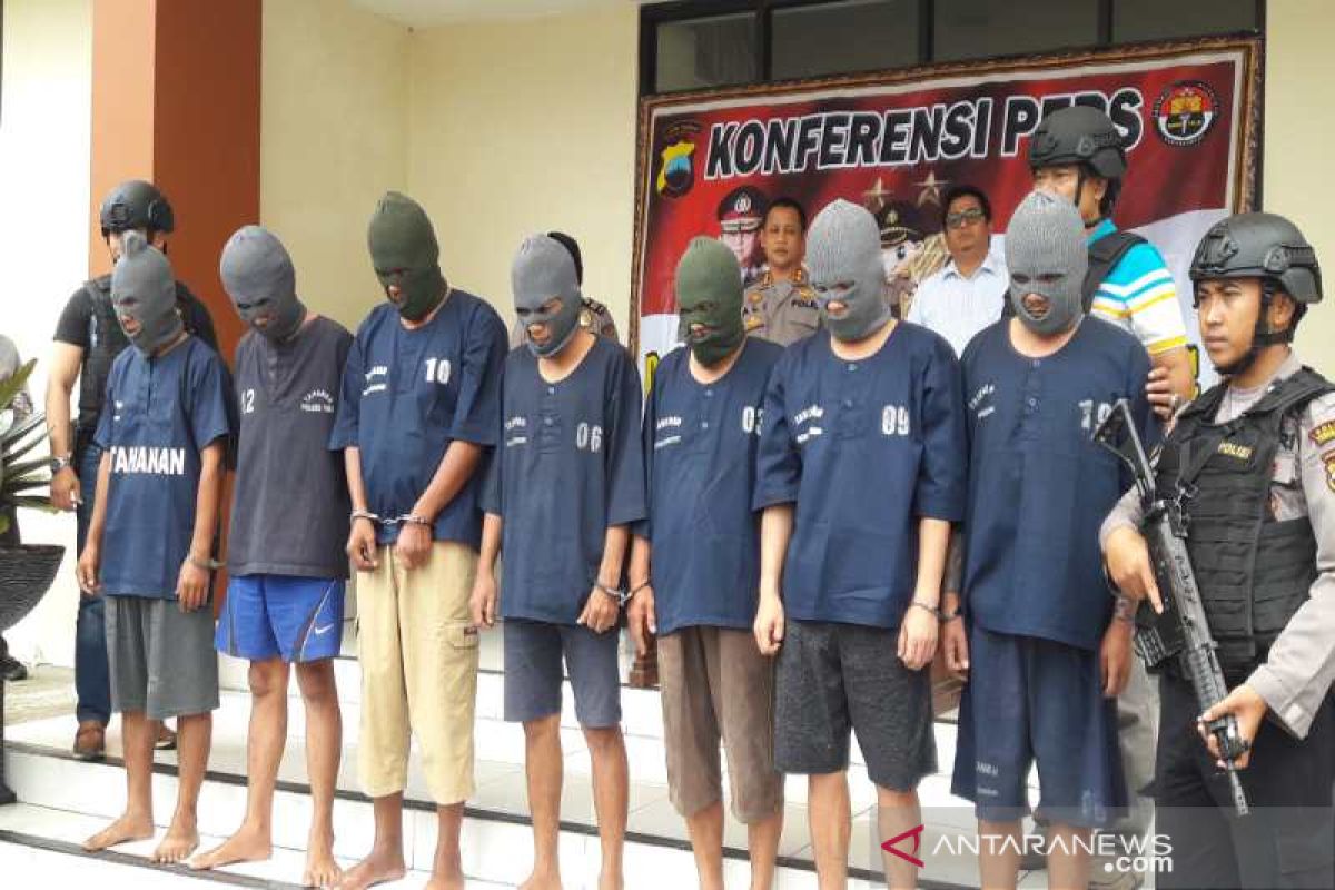 Asyik main judi dadu, 7 warga Temanggung diringkus polisi