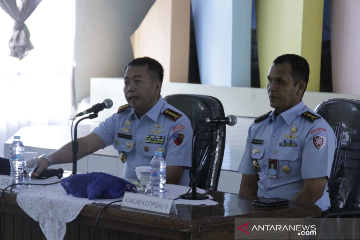 Lanud Sam Ratulangi bekali personel melalui ceramah hukum