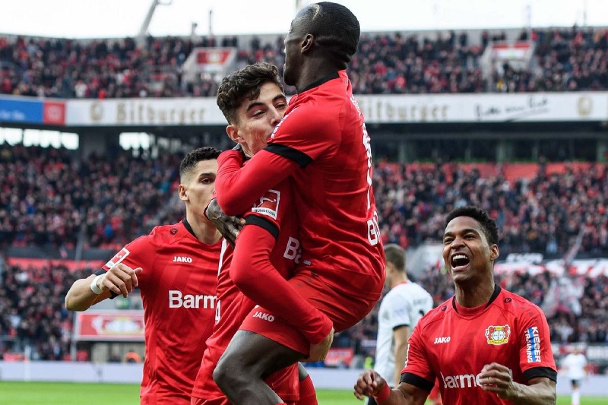 Leverkusen sodok empat besar Liga Jerman setelah hantam Frankfurt 4-0