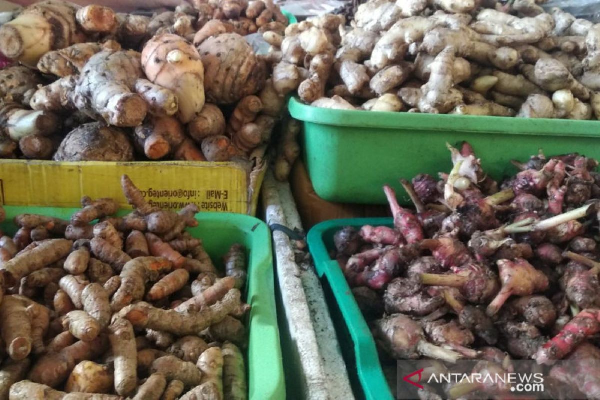 Di Pasar Flamboyan Pontianak harga jahe capai Rp80.000/kg