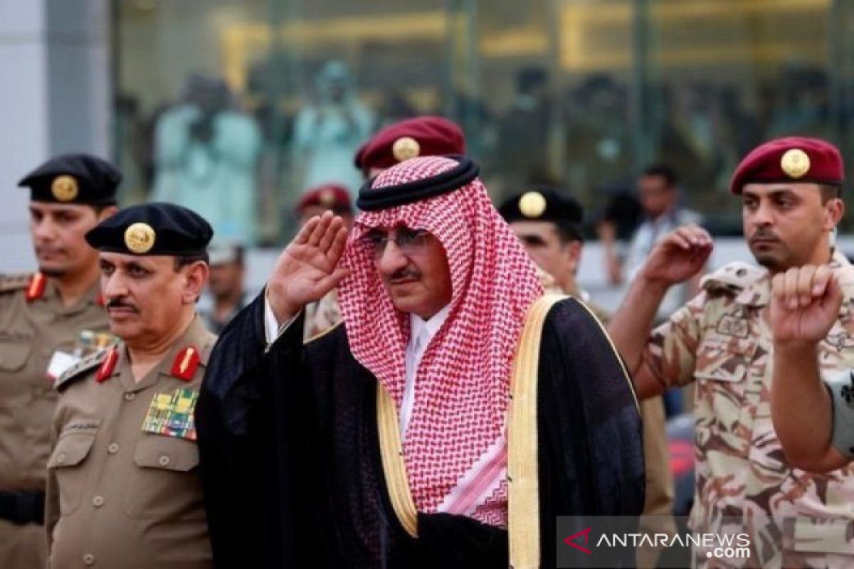 Arab Saudi tangkap dua anggota kerajaan, termasuk adik Raja Salman