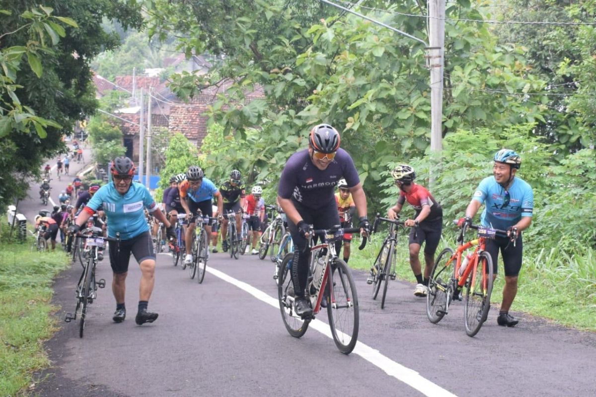 Wali kota Kediri ajak masyarakat  hidup sehat cegah virus corona