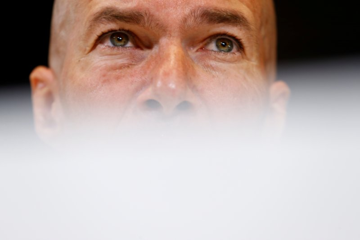 Zidane tak yakni bisa terus bersama dengan Real Madrid