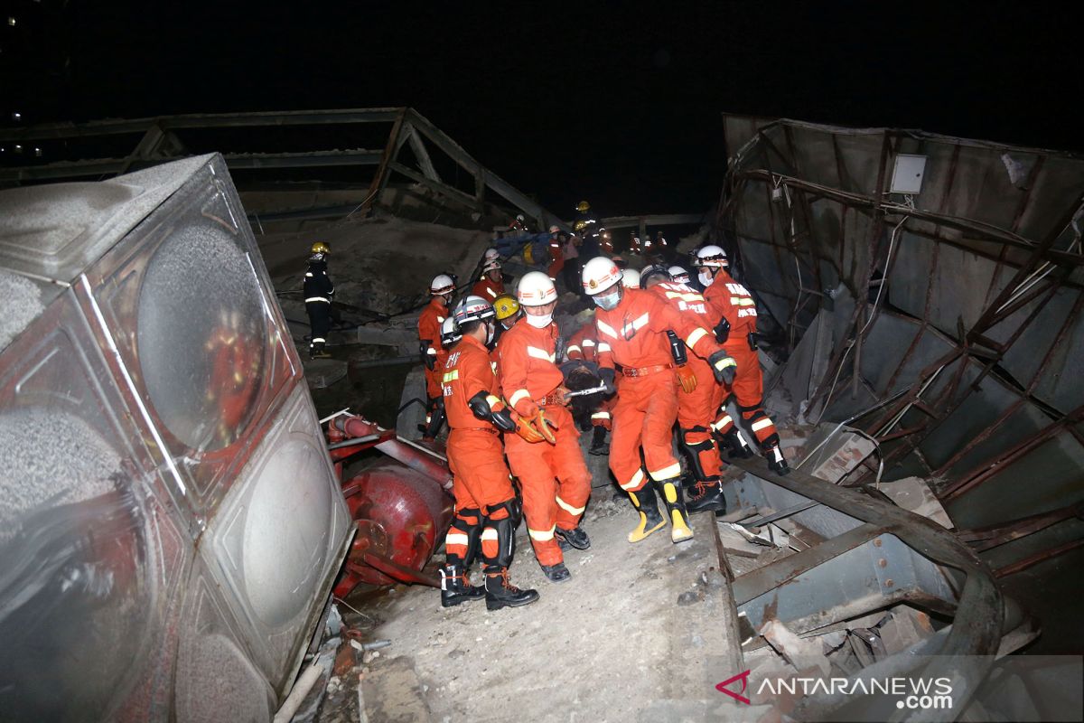 Hotel tempat karantina COVID-19 di Fujian runtuh, 49 orang selamat