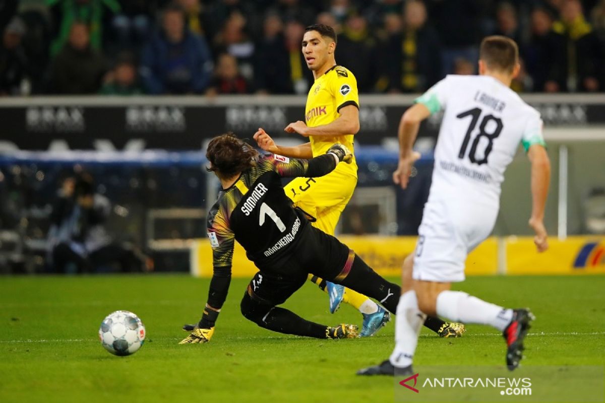 Dortmund rebut posisi kedua setelah menang tipis atas Gladbach