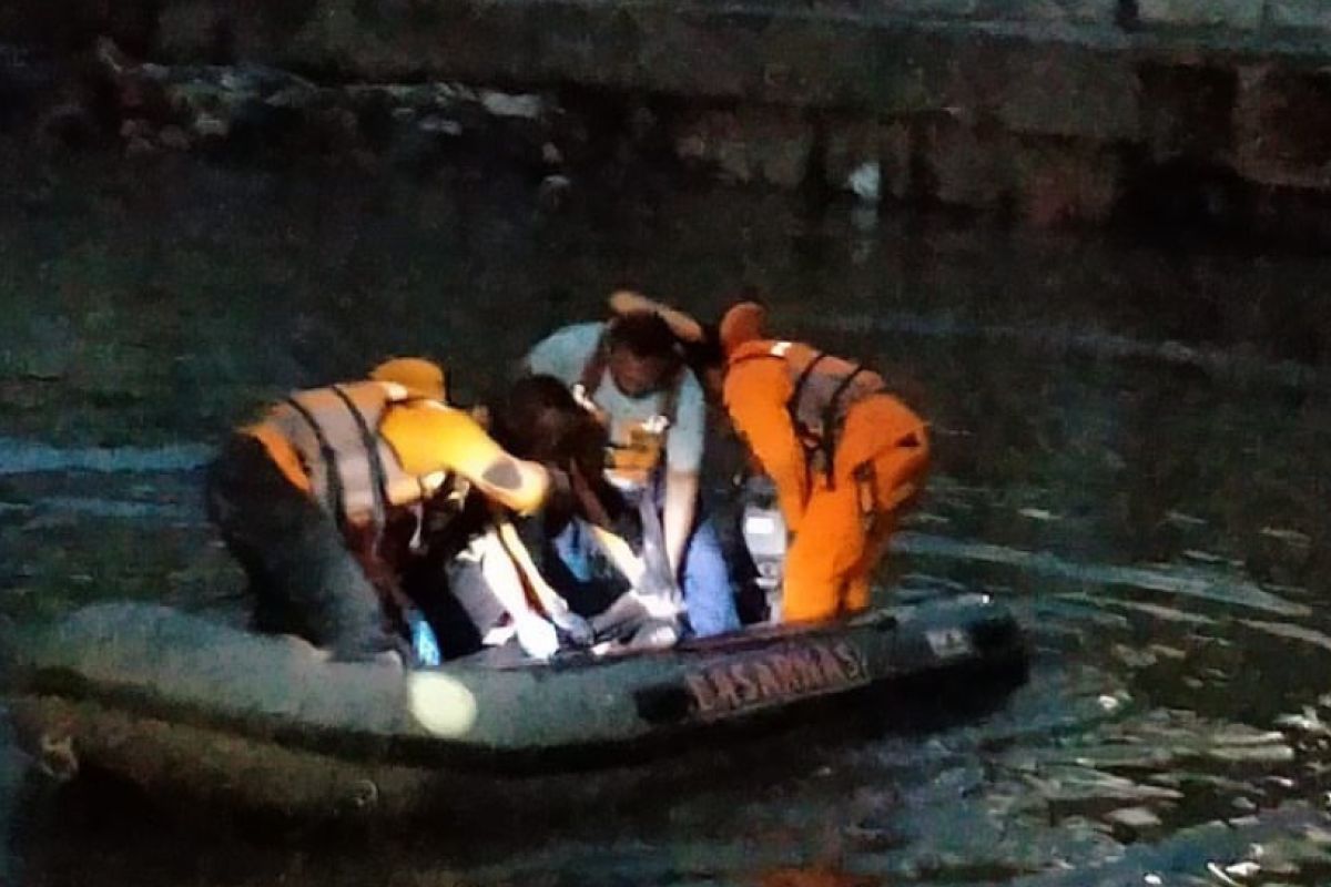 Bocah 9 tahun yang tenggelam di Ciliwung telah ditemukan