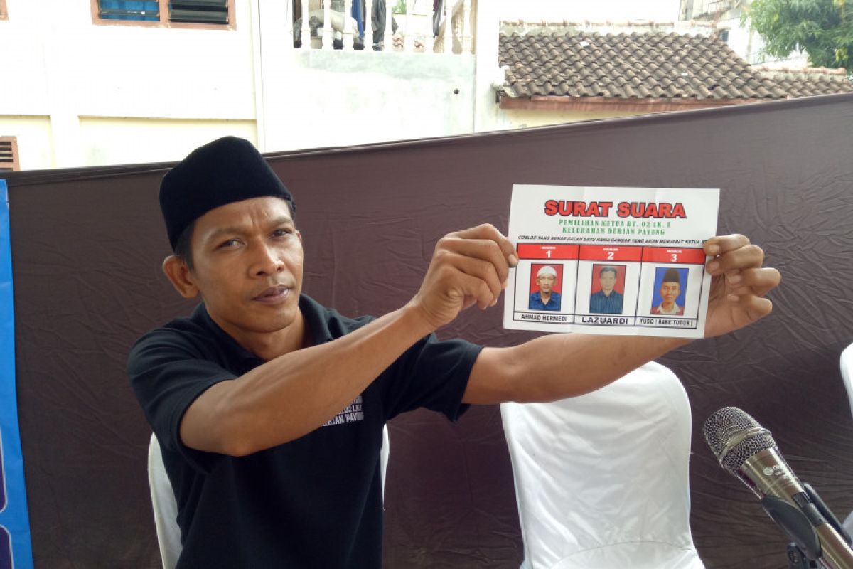 Pemilihan Ketua RT 02 Durian Payung Bandarlampung berlangsung demokratis