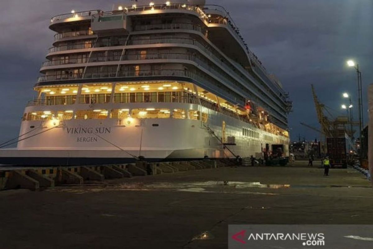 Ditolak Surabaya dan Semarang, Gubernur NTB izinkan kapal Viking Sun bersandar di Lombok