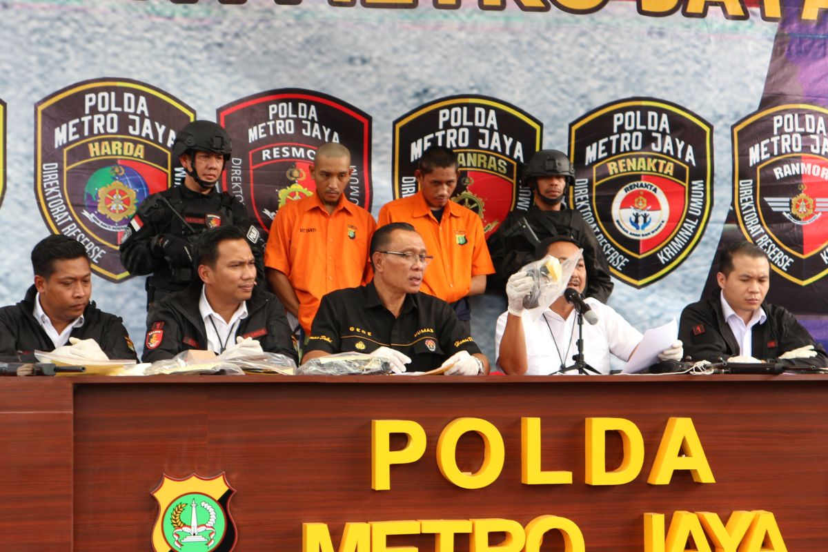 Polisi Jakarta ringkus dua pelaku pencuri motor bersenjata api