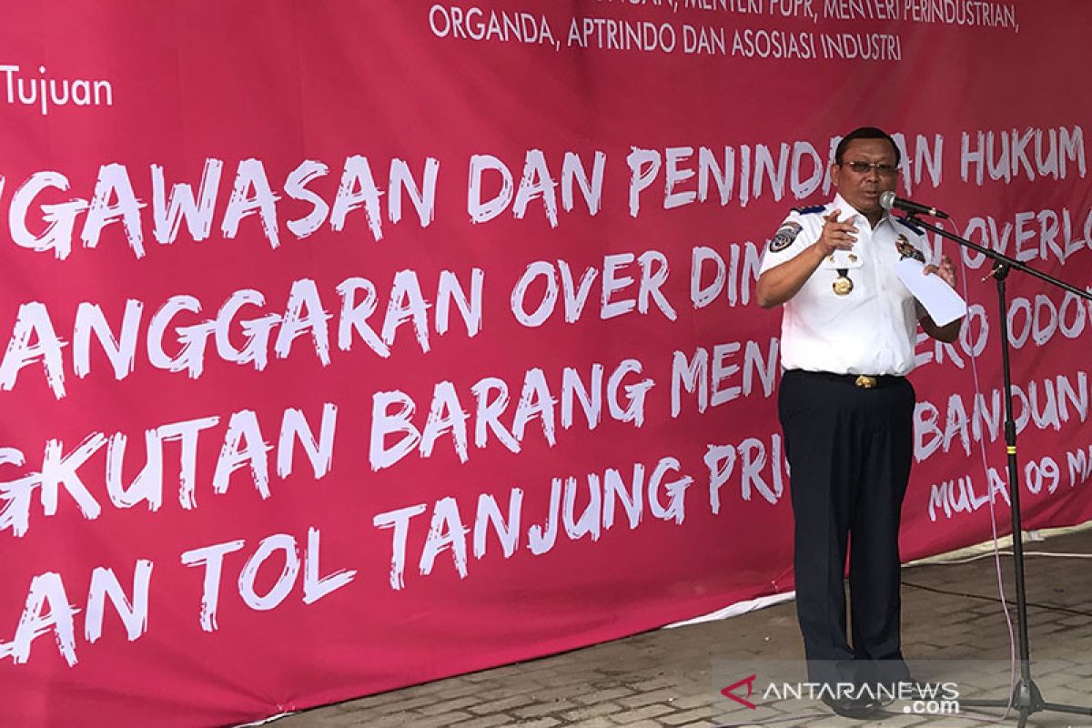 Cegah truk obesitas, Kemenhub minta penyesuaian spesifikasi ban