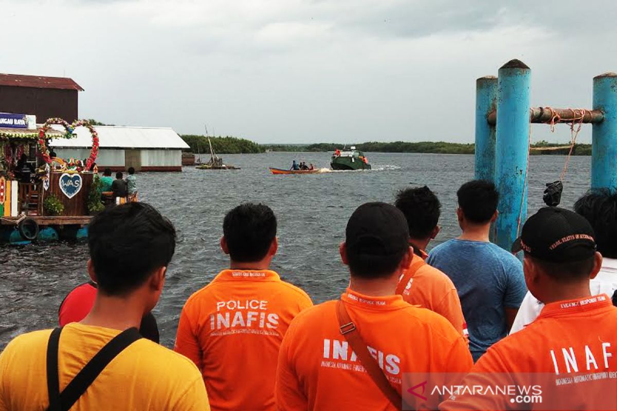 Gubernur Kalteng pantau upaya pencarian korban tabrakan speedboat di Sabangau