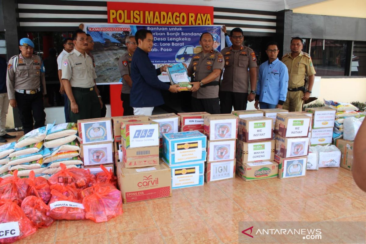 Polres Poso-Hotel Ancyra bantu korban banjir Lore Barat