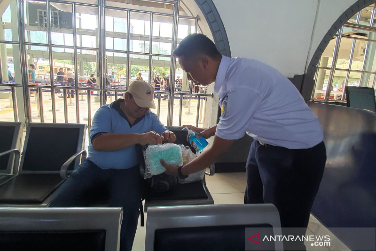 KAI kembali sosialisasi pencegahan COVID-19 di Stasiun Pasar Senen