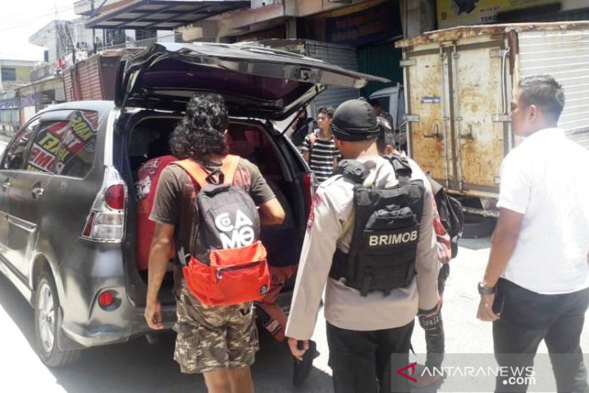 Dianggap meresahkan warga, Brimob amankan belasan anak Punk di Kampung Jao Dalam