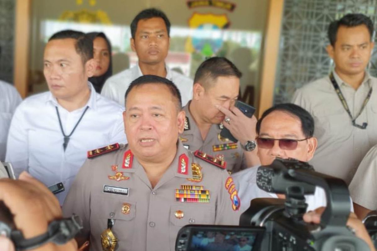 Polisi-TNI akan bubarkan tempat keramaian cegah corona