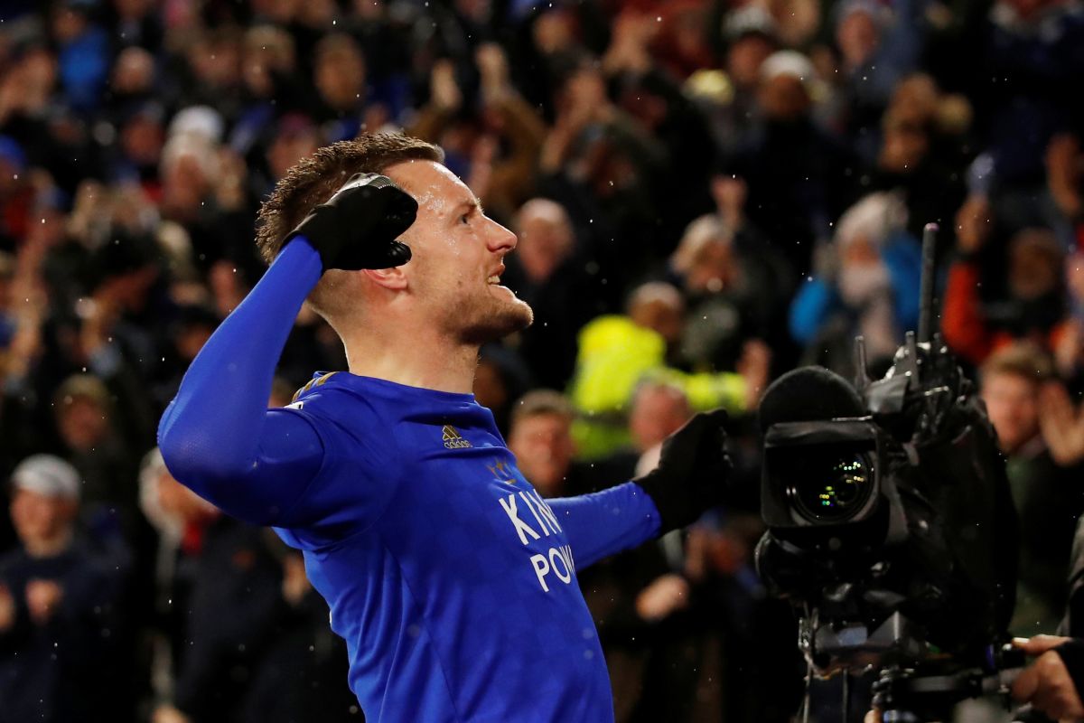 Vardy akhiri paceklik gol saat Leicester gasak Aston Villa 4-0