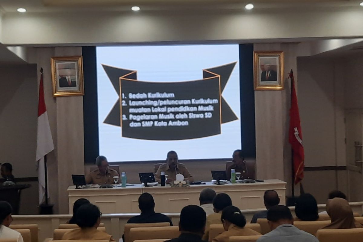 Disdik Ambon distribusi alat musik implementasi kurikulum Mulok, lestarikan kebudayaan