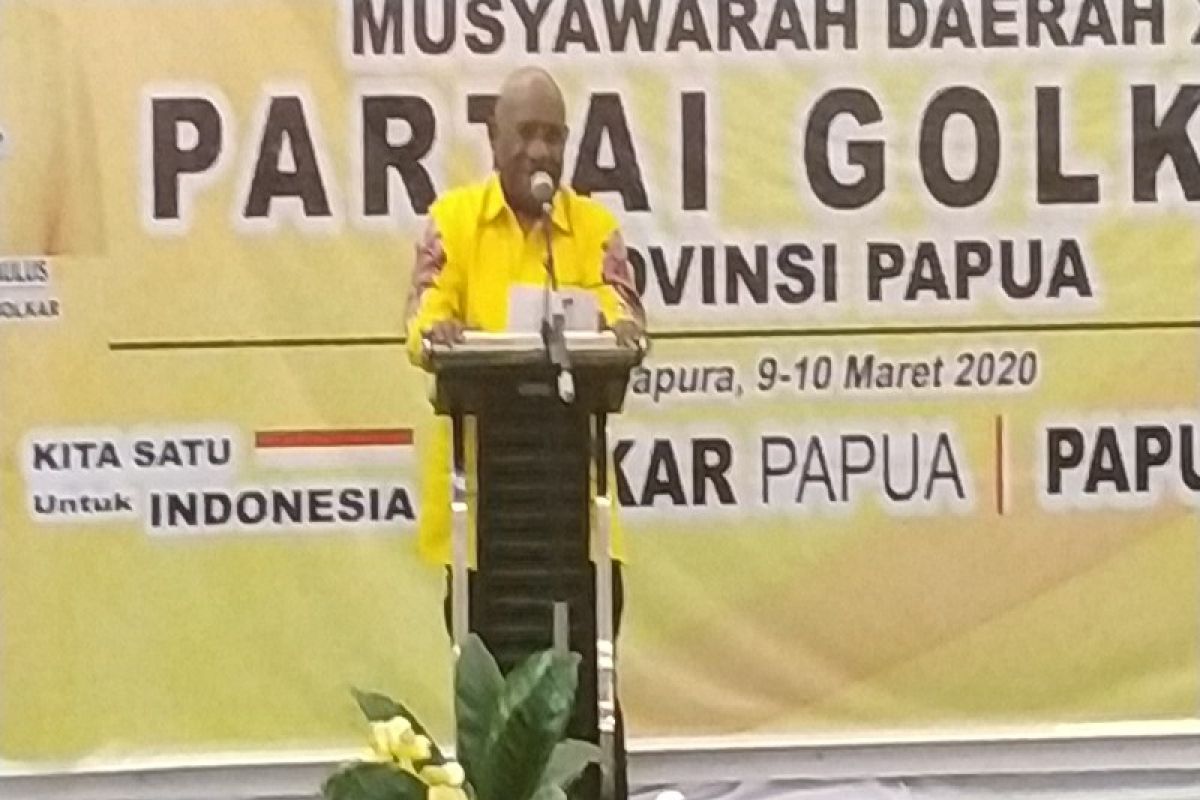 Klemen Tinal kembali terpilih Ketua DPD Partai Golkar Papua