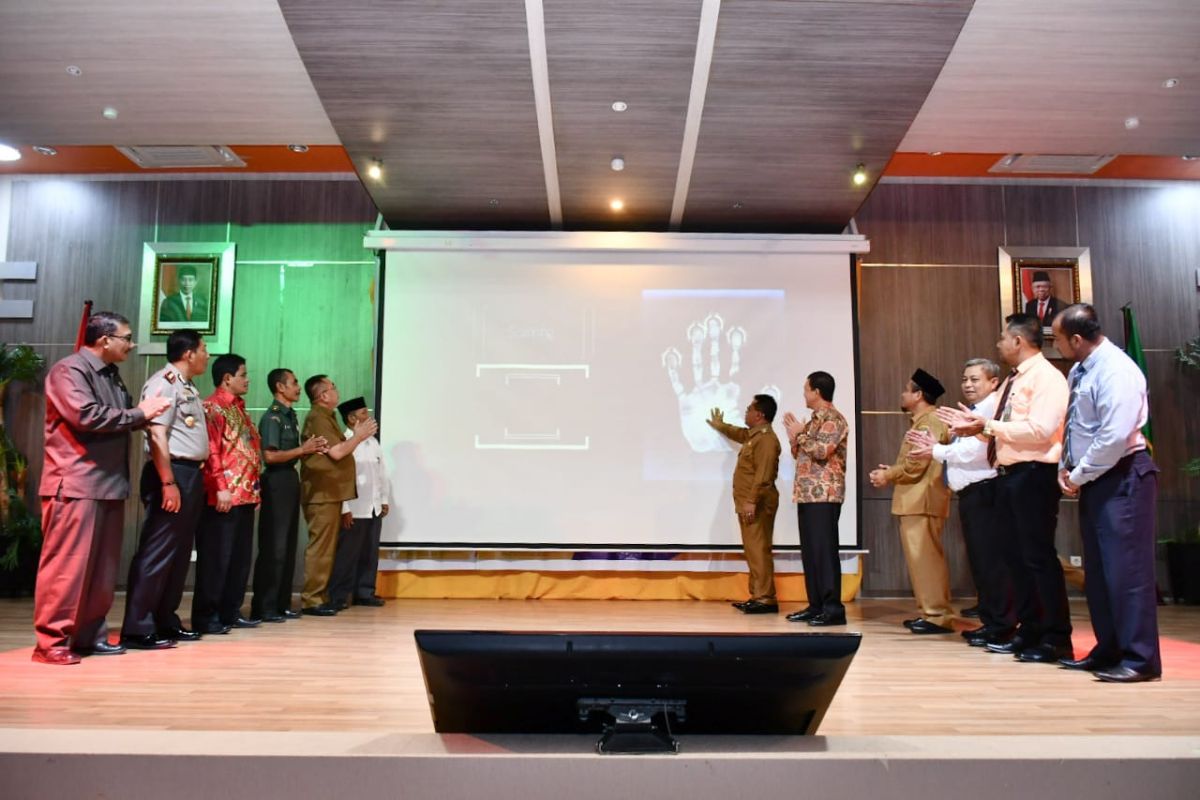 Wali Kota Banda Aceh luncurkan aplikasi online tapping box