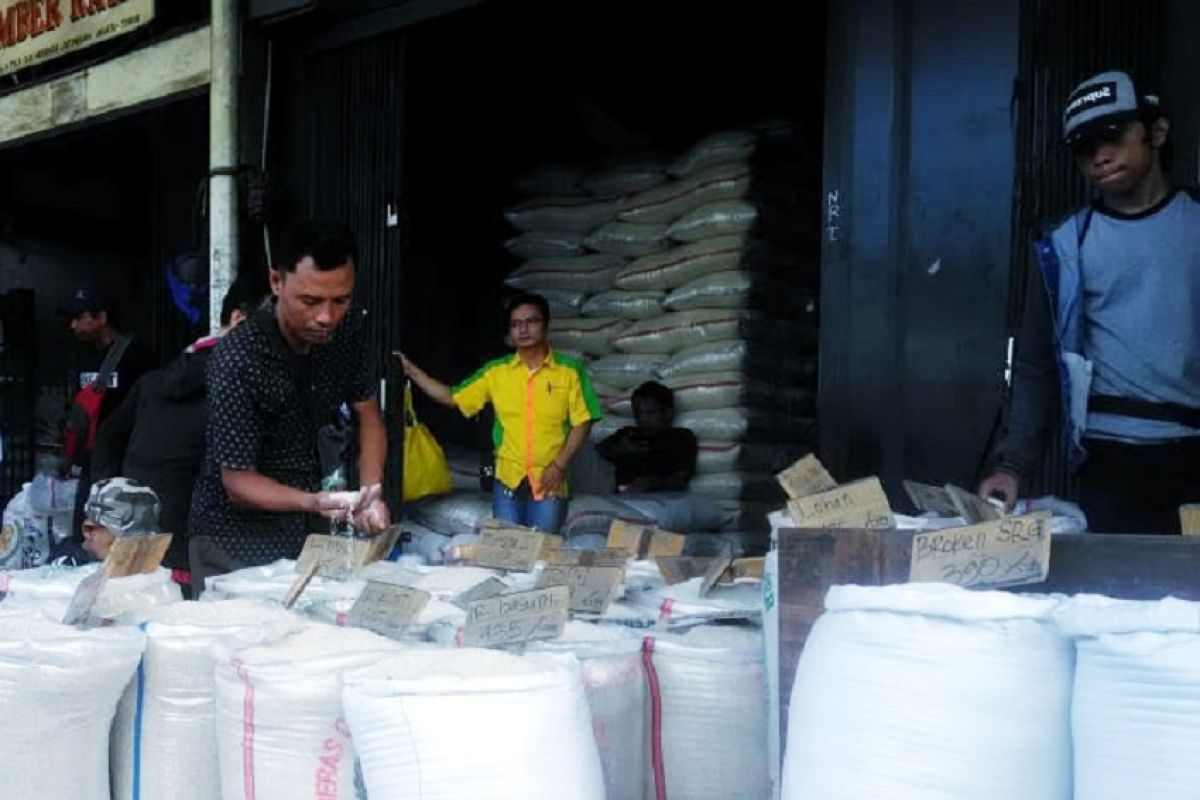 PT Food Station Tjipinang pastikan stok beras di Jakarta aman