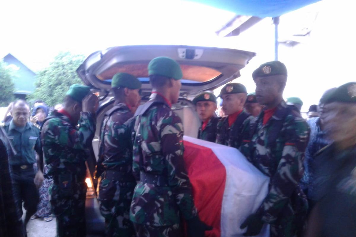 Jenazah Serka La Ongge dimakamkan di TMP Baubau