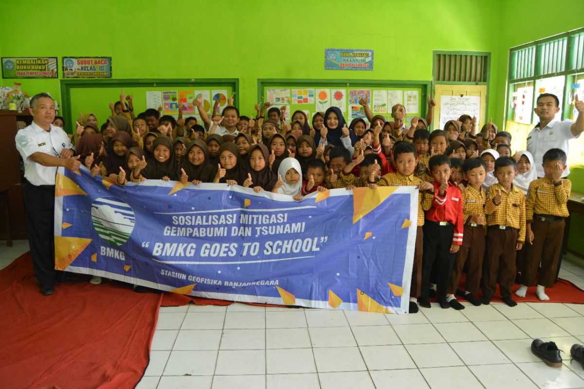 BMKG Banjarnegara sosialisasikan mitigasi gempa dan tsunami ke sekolah