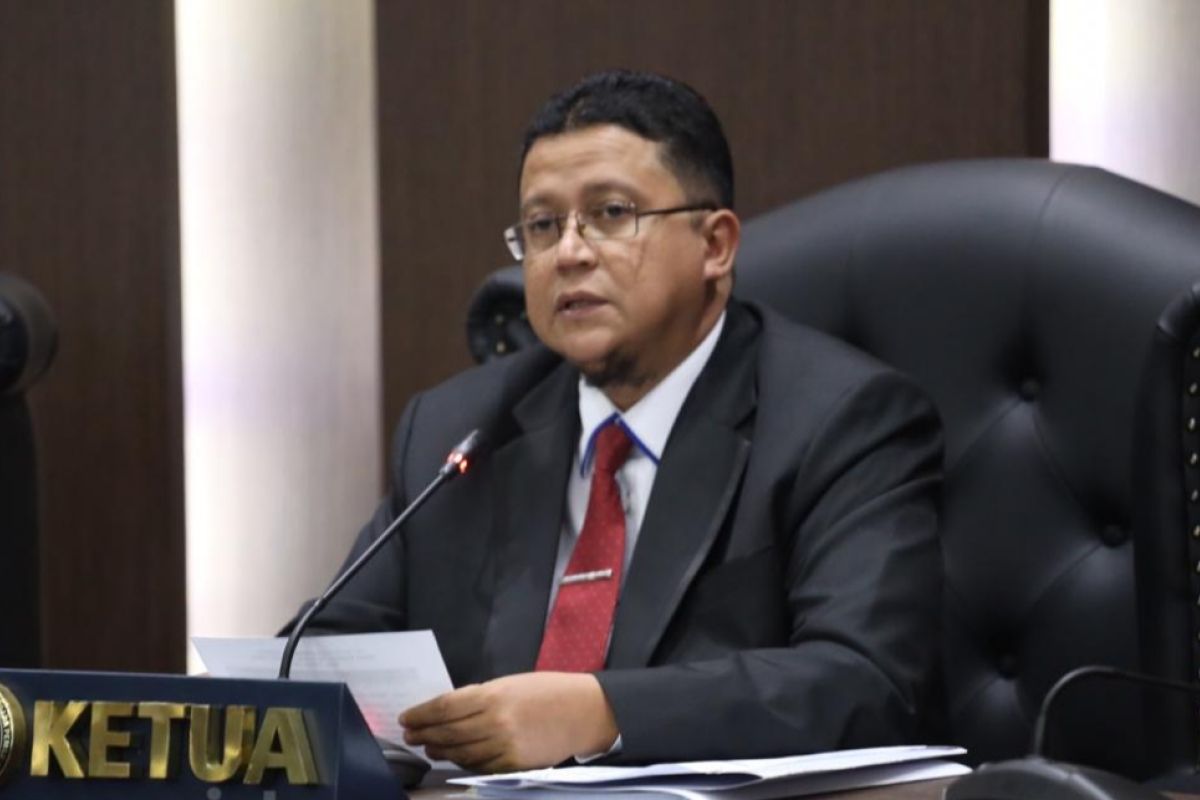 DKPP jatuhkan sanksi peringatan keras kepada dua anggota Bawaslu Batam