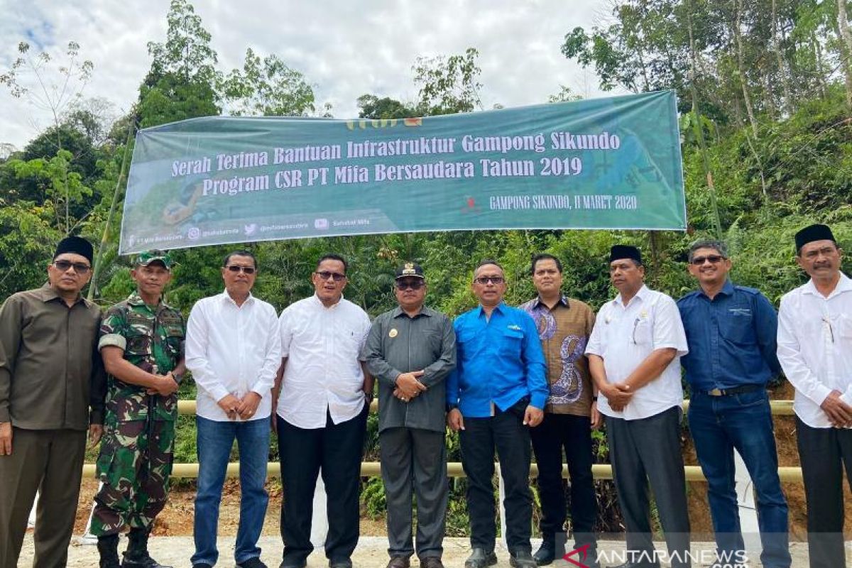 Mifa Bersaudara bangun jalan dan jembatan di Sikundo senilai Rp1 miliar