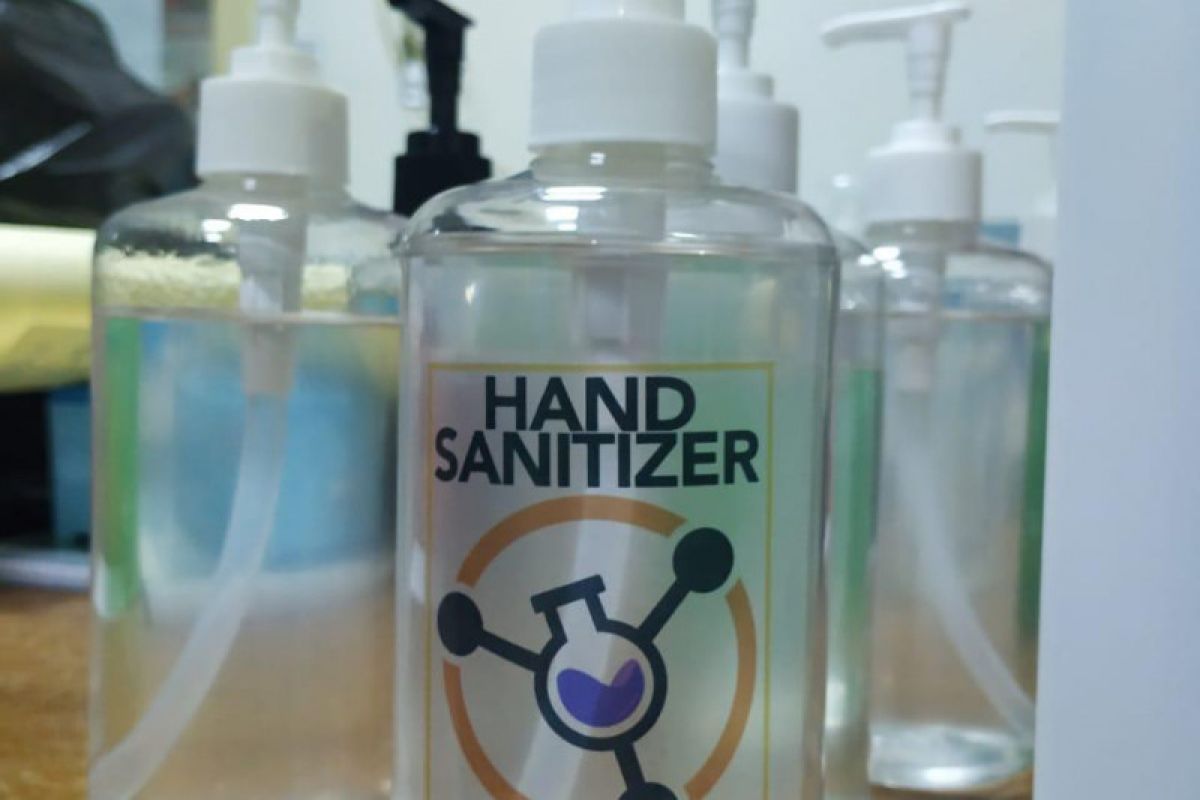 Langka di pasaran, mahasiswa FTI-UMI buat "hand sanitizer"