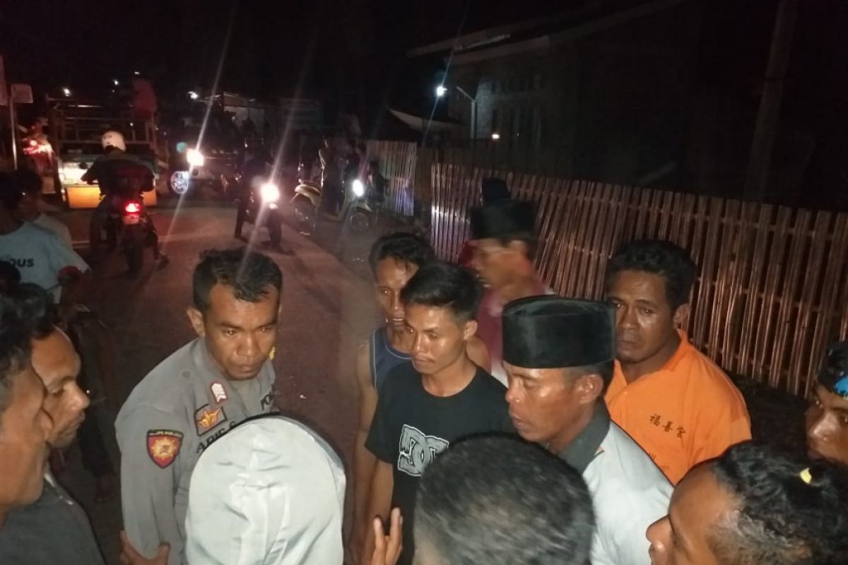 Oknum Kepsek cabuli siswinya saat ujian semester, keluarga korban marah dengan blokir jalan