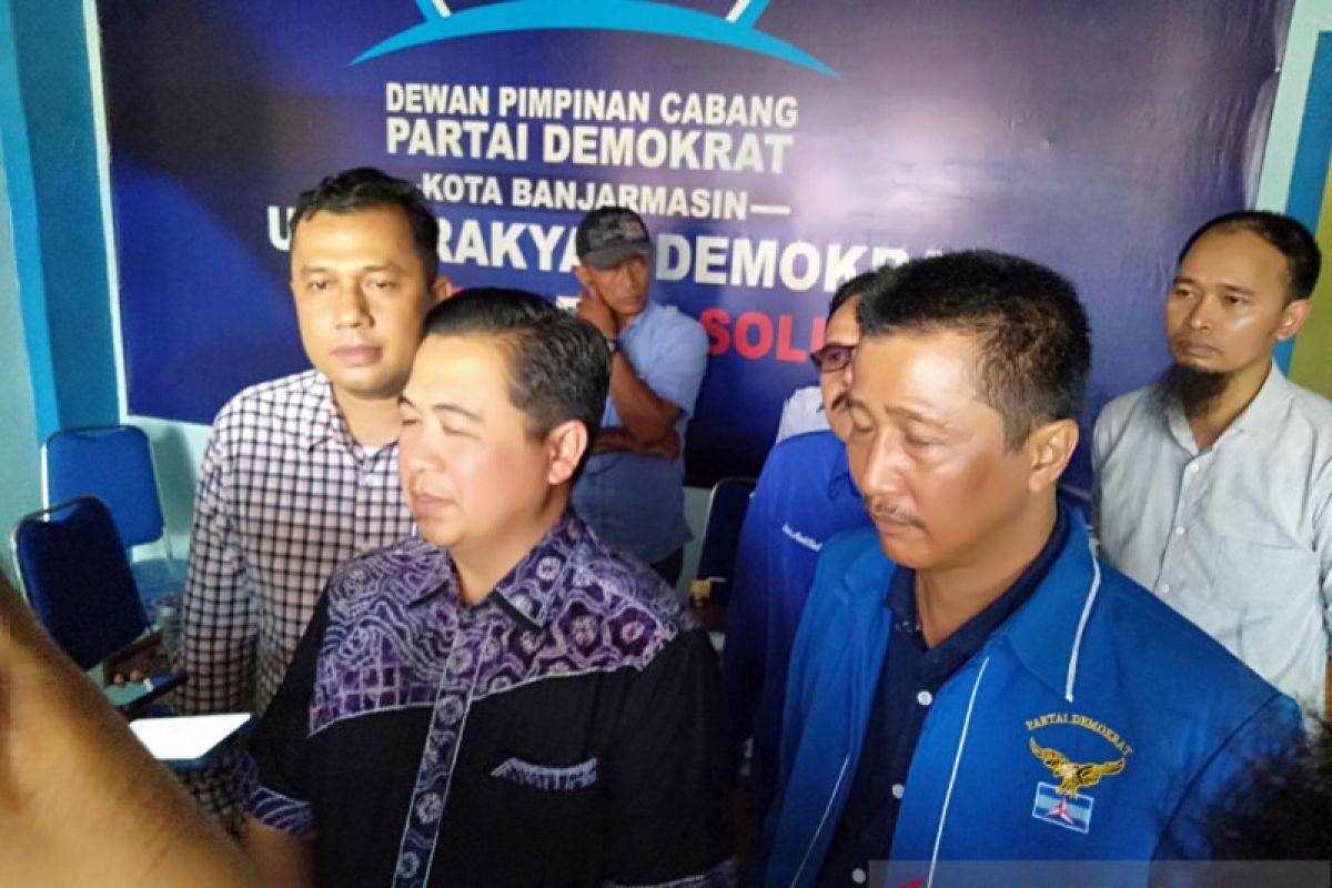 Wali Kota Banjarmasin mengikut seleksi bakal calon di DPC Partai Demokrat