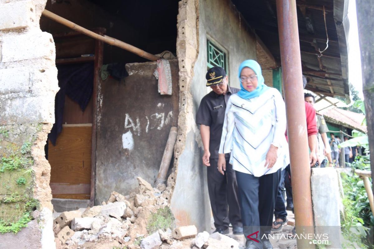 664 rumah di Bogor rusak akibat gempa