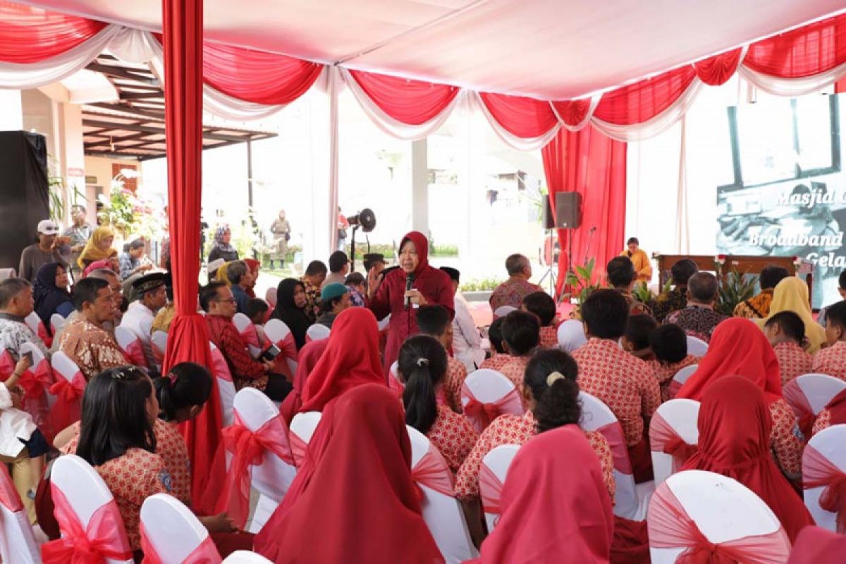 Wali Kota Risma ingin masjid di Surabaya bisa multifungsi
