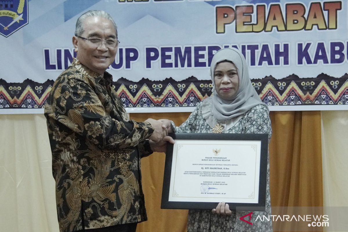 Malam purna tugas, Bupati HSS ucapkan terima kasih dan berikan penghargaan