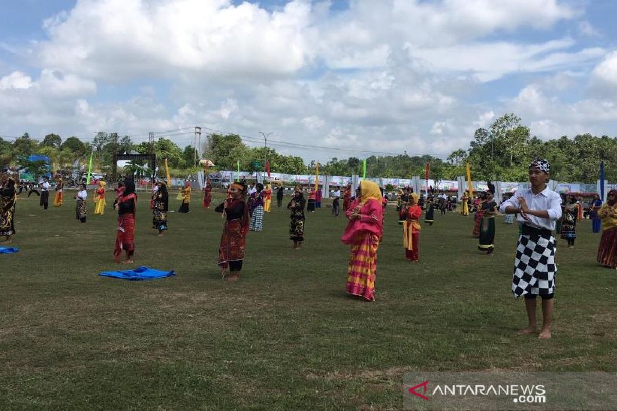 Tari Kolosal Nusantara Cerminkan NKRI di Hari Jadi Penajam