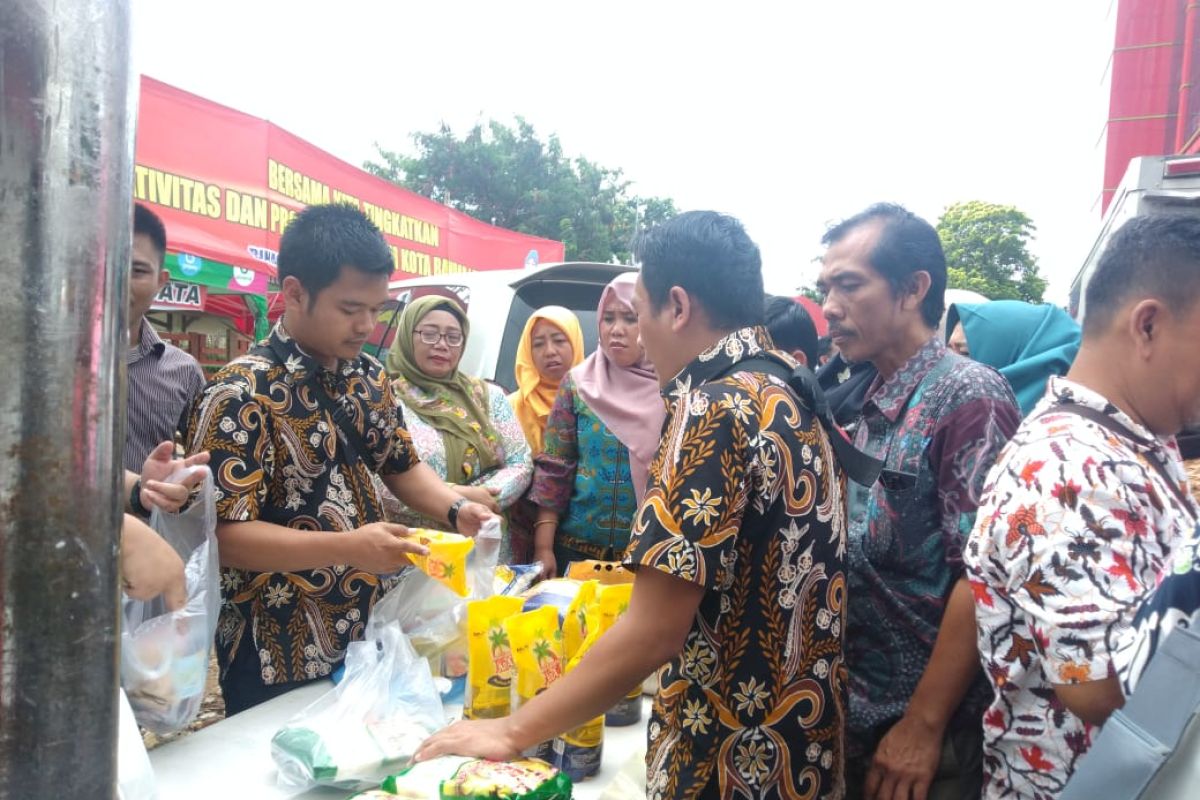 Pemkot Bandarlampung gelar operasi pasar terkait kelangkaan gula