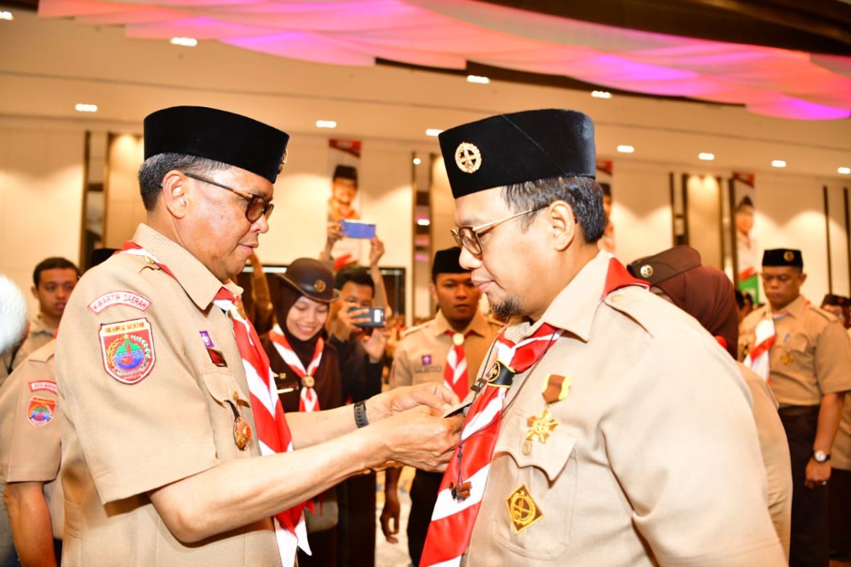 Gubernur Sulsel lantik Suhaeb jadi Ketua Kwarcab Pramuka Makassar