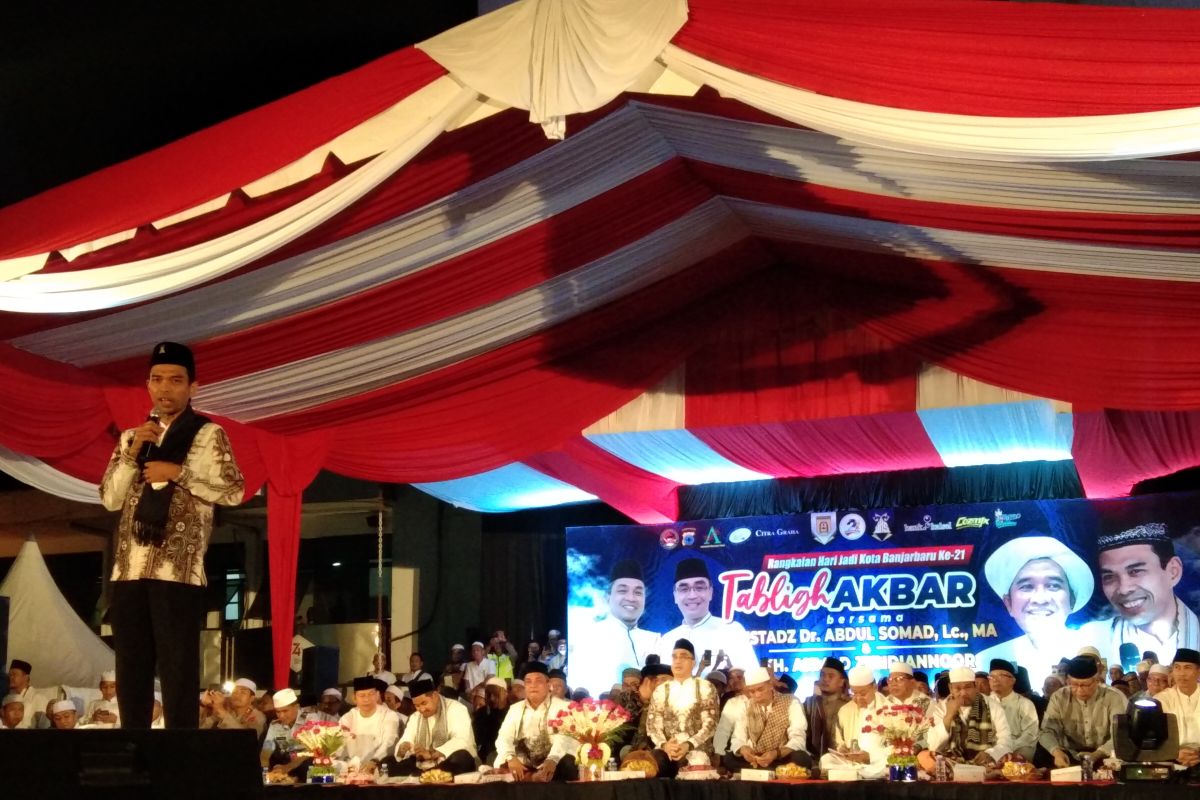 Ustadz Abdul Somad sebut lima ciri masyarakat Banjarbaru