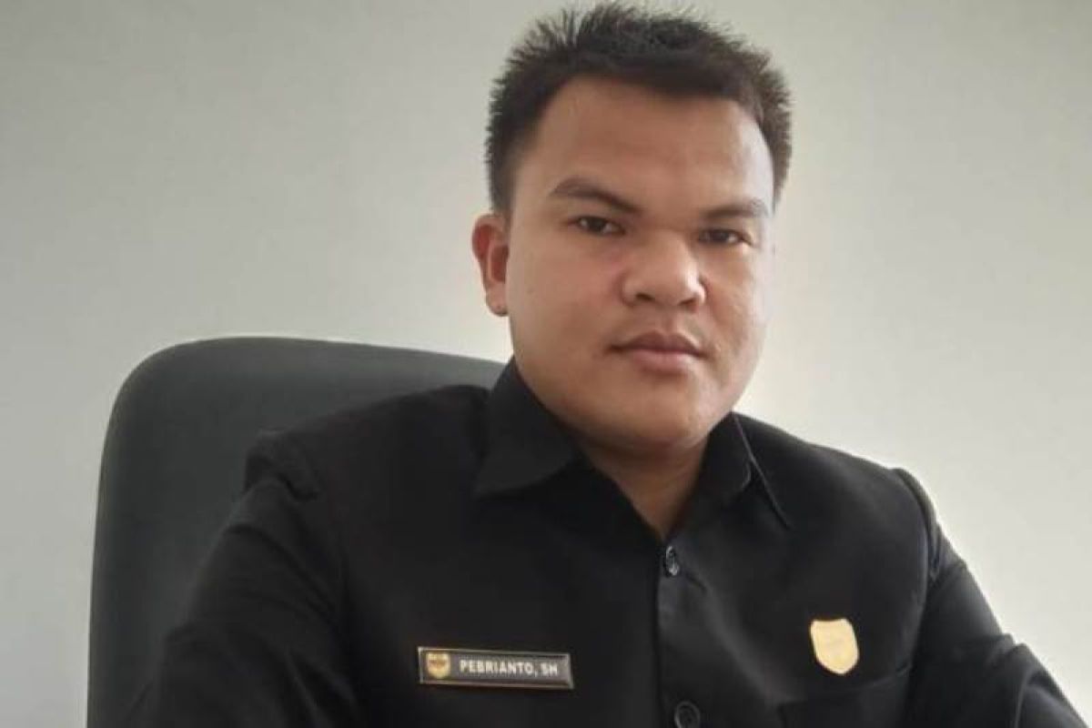 Legislator Gumas sampaikan tugas yang harus dijalani Pj kades