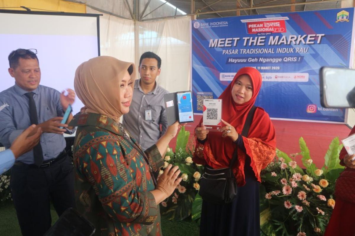 Perkenalkan QRIS, BI Banten Bidik Pedagang Tradisional Pasar Rau