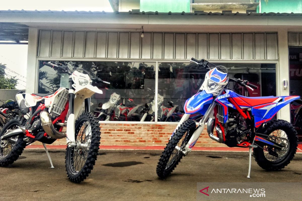 Spesifikasi Beta RR 30 2T dan Xtrainer 300 2T